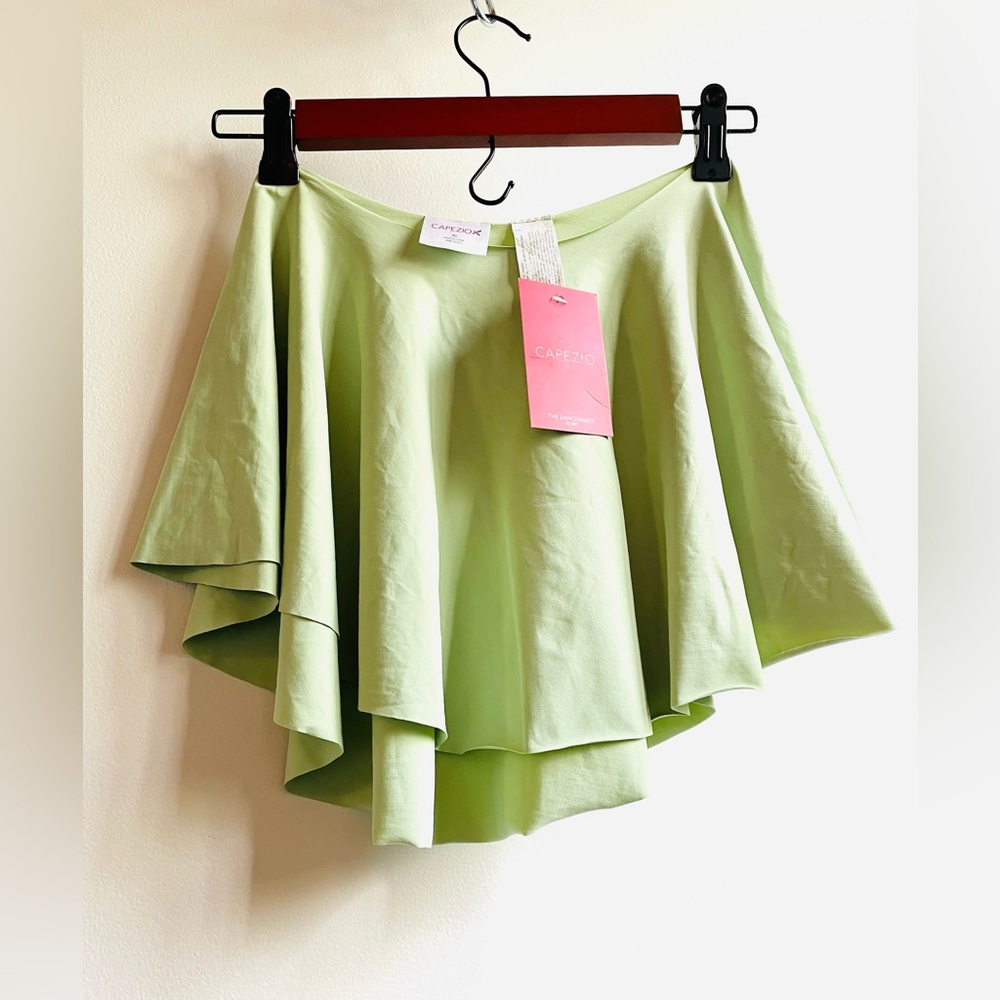 Capezio Mint Green Circle Skirt Size XL NWT - Picture 2 of 10